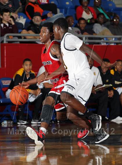 Thumbnail 2 in Prime Prep vs. Scotlandville (Thanksgiving Hoopfest) photogallery.