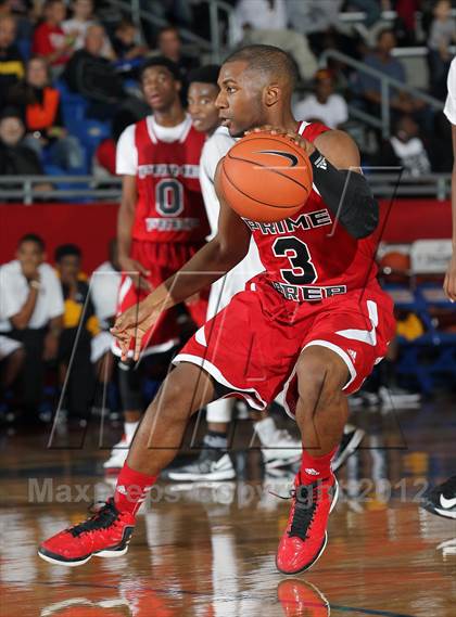Thumbnail 2 in Prime Prep vs. Scotlandville (Thanksgiving Hoopfest) photogallery.