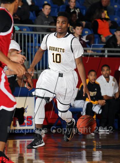 Thumbnail 3 in Prime Prep vs. Scotlandville (Thanksgiving Hoopfest) photogallery.