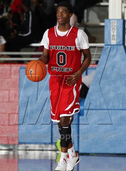 Thumbnail 2 in Prime Prep vs. Scotlandville (Thanksgiving Hoopfest) photogallery.