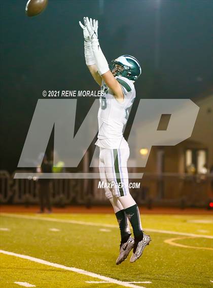 Thumbnail 1 in Irvine vs St. Francis (CIF SS Round 1 D4 Playoff) photogallery.