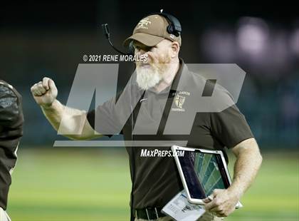 Thumbnail 3 in Irvine vs St. Francis (CIF SS Round 1 D4 Playoff) photogallery.