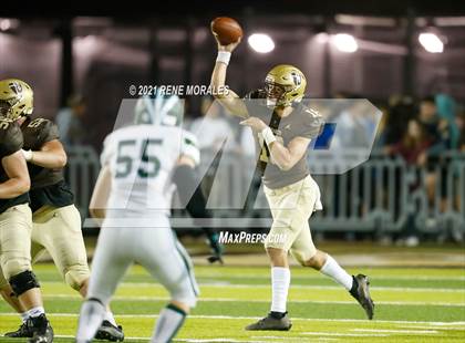 Thumbnail 3 in Irvine vs St. Francis (CIF SS Round 1 D4 Playoff) photogallery.