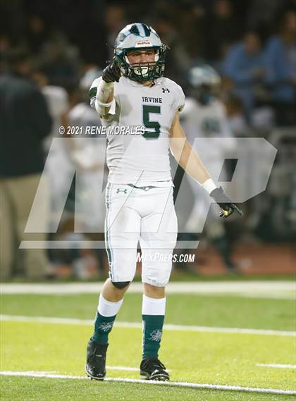 Thumbnail 2 in Irvine vs St. Francis (CIF SS Round 1 D4 Playoff) photogallery.