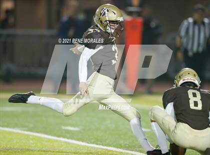 Thumbnail 2 in Irvine vs St. Francis (CIF SS Round 1 D4 Playoff) photogallery.