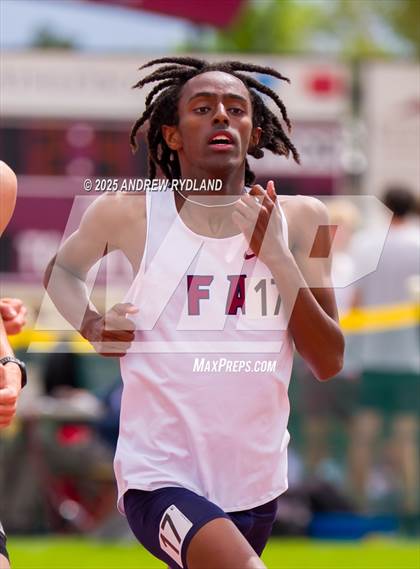 Thumbnail 2 in CHSAA State Track Championships (1600m Finals) photogallery.