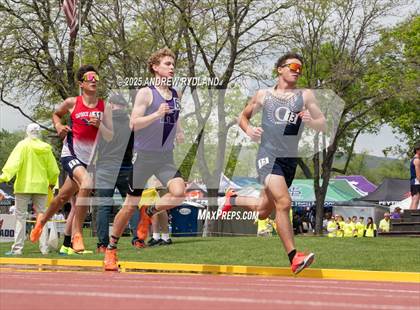 Thumbnail 1 in CHSAA State Track Championships (1600m Finals) photogallery.