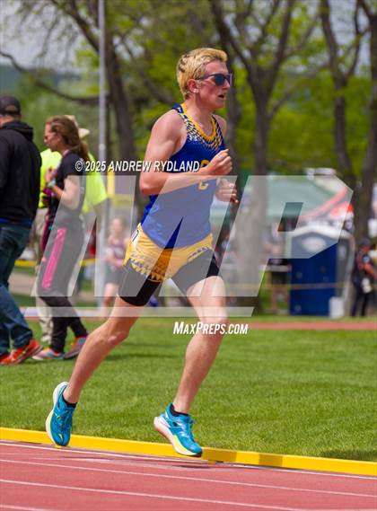 Thumbnail 1 in CHSAA State Track Championships (1600m Finals) photogallery.