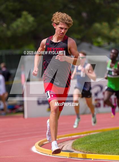 Thumbnail 1 in CHSAA State Track Championships (1600m Finals) photogallery.
