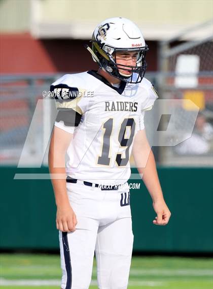 Thumbnail 2 in JV: Central Catholic @ De La Salle photogallery.