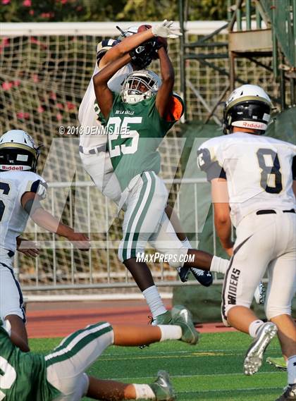 Thumbnail 3 in JV: Central Catholic @ De La Salle photogallery.