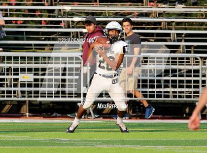 Thumbnail 2 in JV: Central Catholic @ De La Salle photogallery.