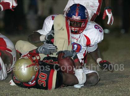 Thumbnail 2 in Serra @ Taft photogallery.