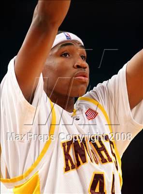 Thumbnail 3 in Mt. Vernon vs. Paterson Catholic (Nike Super 6 @ the Garden) photogallery.