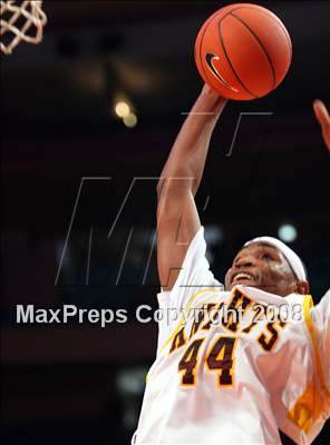 Thumbnail 2 in Mt. Vernon vs. Paterson Catholic (Nike Super 6 @ the Garden) photogallery.