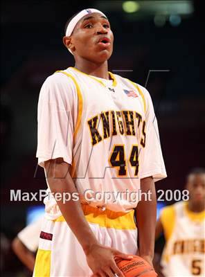 Thumbnail 3 in Mt. Vernon vs. Paterson Catholic (Nike Super 6 @ the Garden) photogallery.