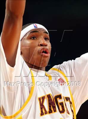 Thumbnail 2 in Mt. Vernon vs. Paterson Catholic (Nike Super 6 @ the Garden) photogallery.