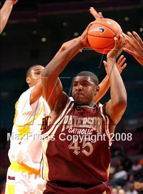 Thumbnail 2 in Mt. Vernon vs. Paterson Catholic (Nike Super 6 @ the Garden) photogallery.