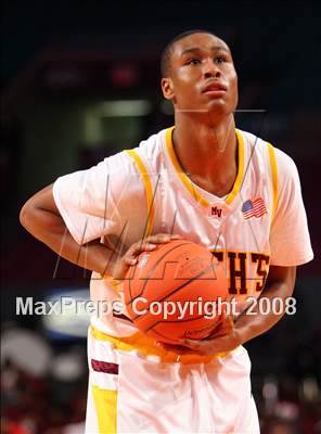 Thumbnail 3 in Mt. Vernon vs. Paterson Catholic (Nike Super 6 @ the Garden) photogallery.