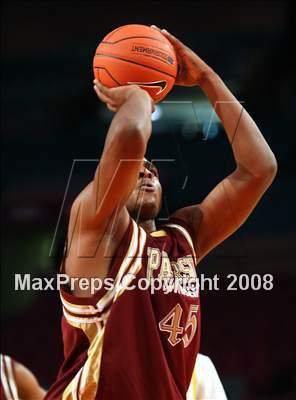 Thumbnail 1 in Mt. Vernon vs. Paterson Catholic (Nike Super 6 @ the Garden) photogallery.