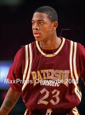 Thumbnail 2 in Mt. Vernon vs. Paterson Catholic (Nike Super 6 @ the Garden) photogallery.