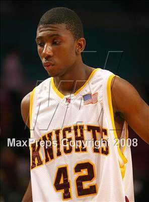 Thumbnail 2 in Mt. Vernon vs. Paterson Catholic (Nike Super 6 @ the Garden) photogallery.
