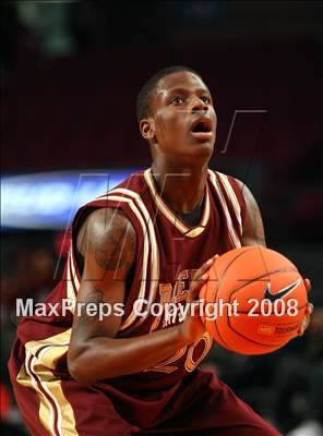 Thumbnail 2 in Mt. Vernon vs. Paterson Catholic (Nike Super 6 @ the Garden) photogallery.