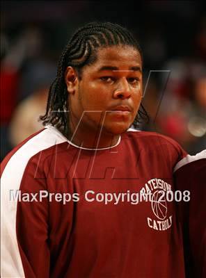 Thumbnail 3 in Mt. Vernon vs. Paterson Catholic (Nike Super 6 @ the Garden) photogallery.