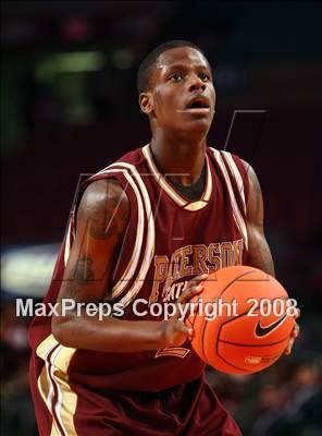 Thumbnail 3 in Mt. Vernon vs. Paterson Catholic (Nike Super 6 @ the Garden) photogallery.