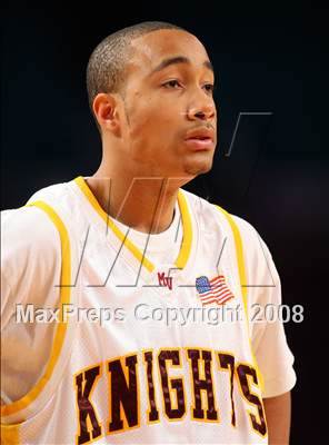 Thumbnail 3 in Mt. Vernon vs. Paterson Catholic (Nike Super 6 @ the Garden) photogallery.