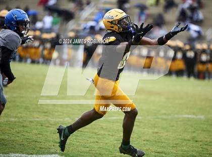 Thumbnail 3 in Trinity Christian @ ED White photogallery.