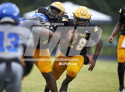 Thumbnail 3 in Trinity Christian @ ED White photogallery.