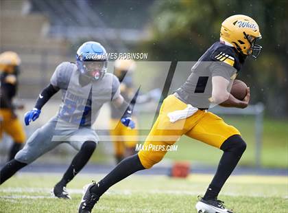 Thumbnail 3 in Trinity Christian @ ED White photogallery.