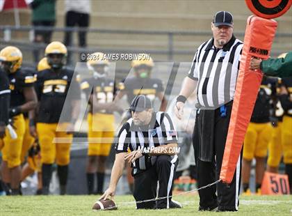 Thumbnail 3 in Trinity Christian @ ED White photogallery.