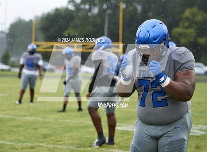 Thumbnail 2 in Trinity Christian @ ED White photogallery.