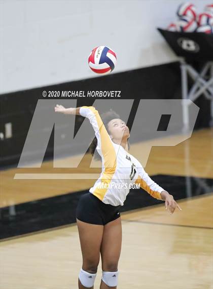Thumbnail 2 in McKinney North @ Plano East photogallery.