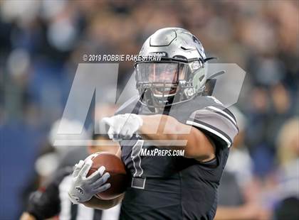 Thumbnail 3 in Cedar Hill vs. Guyer (UIL 6A Division 2 Region 1 Area Playoff) photogallery.