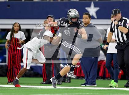 Thumbnail 3 in Cedar Hill vs. Guyer (UIL 6A Division 2 Region 1 Area Playoff) photogallery.