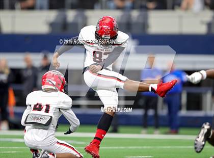 Thumbnail 1 in Cedar Hill vs. Guyer (UIL 6A Division 2 Region 1 Area Playoff) photogallery.