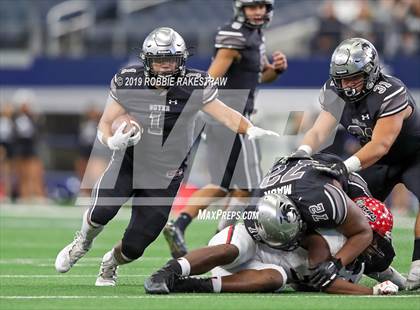 Thumbnail 3 in Cedar Hill vs. Guyer (UIL 6A Division 2 Region 1 Area Playoff) photogallery.