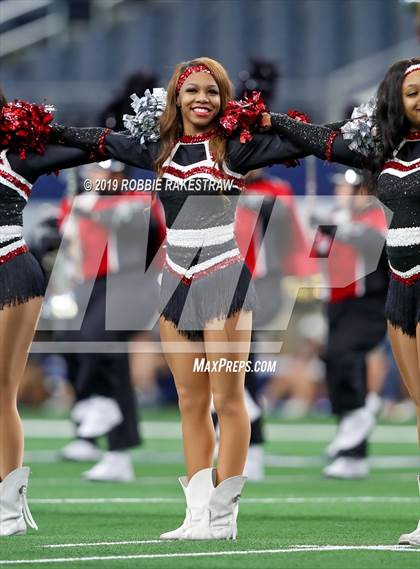 Thumbnail 3 in Cedar Hill vs. Guyer (UIL 6A Division 2 Region 1 Area Playoff) photogallery.
