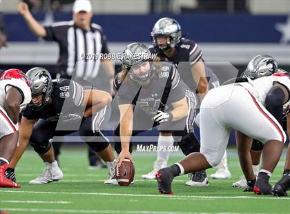 Thumbnail 3 in Cedar Hill vs. Guyer (UIL 6A Division 2 Region 1 Area Playoff) photogallery.
