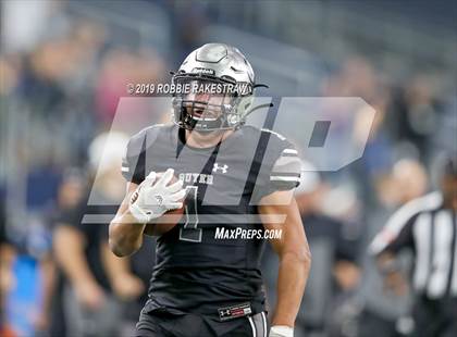 Thumbnail 2 in Cedar Hill vs. Guyer (UIL 6A Division 2 Region 1 Area Playoff) photogallery.
