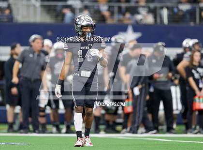 Thumbnail 1 in Cedar Hill vs. Guyer (UIL 6A Division 2 Region 1 Area Playoff) photogallery.