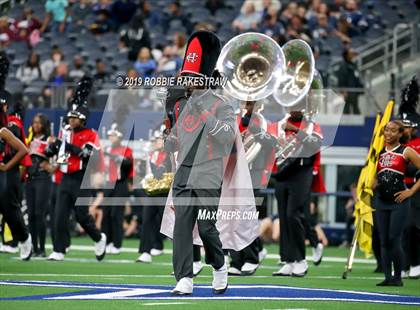 Thumbnail 2 in Cedar Hill vs. Guyer (UIL 6A Division 2 Region 1 Area Playoff) photogallery.