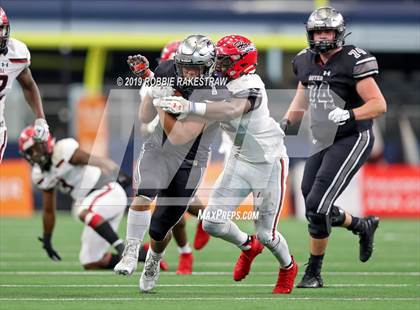 Thumbnail 3 in Cedar Hill vs. Guyer (UIL 6A Division 2 Region 1 Area Playoff) photogallery.