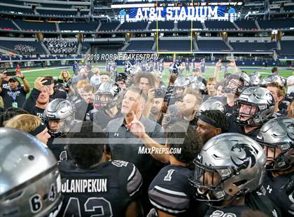 Thumbnail 2 in Cedar Hill vs. Guyer (UIL 6A Division 2 Region 1 Area Playoff) photogallery.