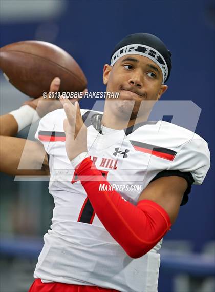 Thumbnail 3 in Cedar Hill vs. Guyer (UIL 6A Division 2 Region 1 Area Playoff) photogallery.