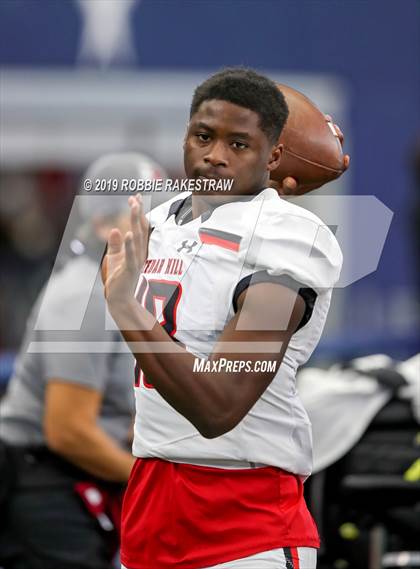 Thumbnail 3 in Cedar Hill vs. Guyer (UIL 6A Division 2 Region 1 Area Playoff) photogallery.