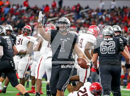 Thumbnail 3 in Cedar Hill vs. Guyer (UIL 6A Division 2 Region 1 Area Playoff) photogallery.